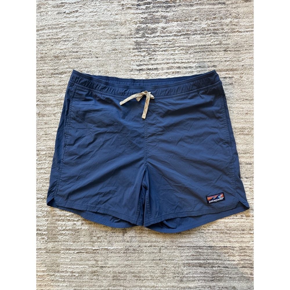 Patagonia Swim Shorts Men Blue Size L Pockets Drawstring Waist Logo USA Nylon